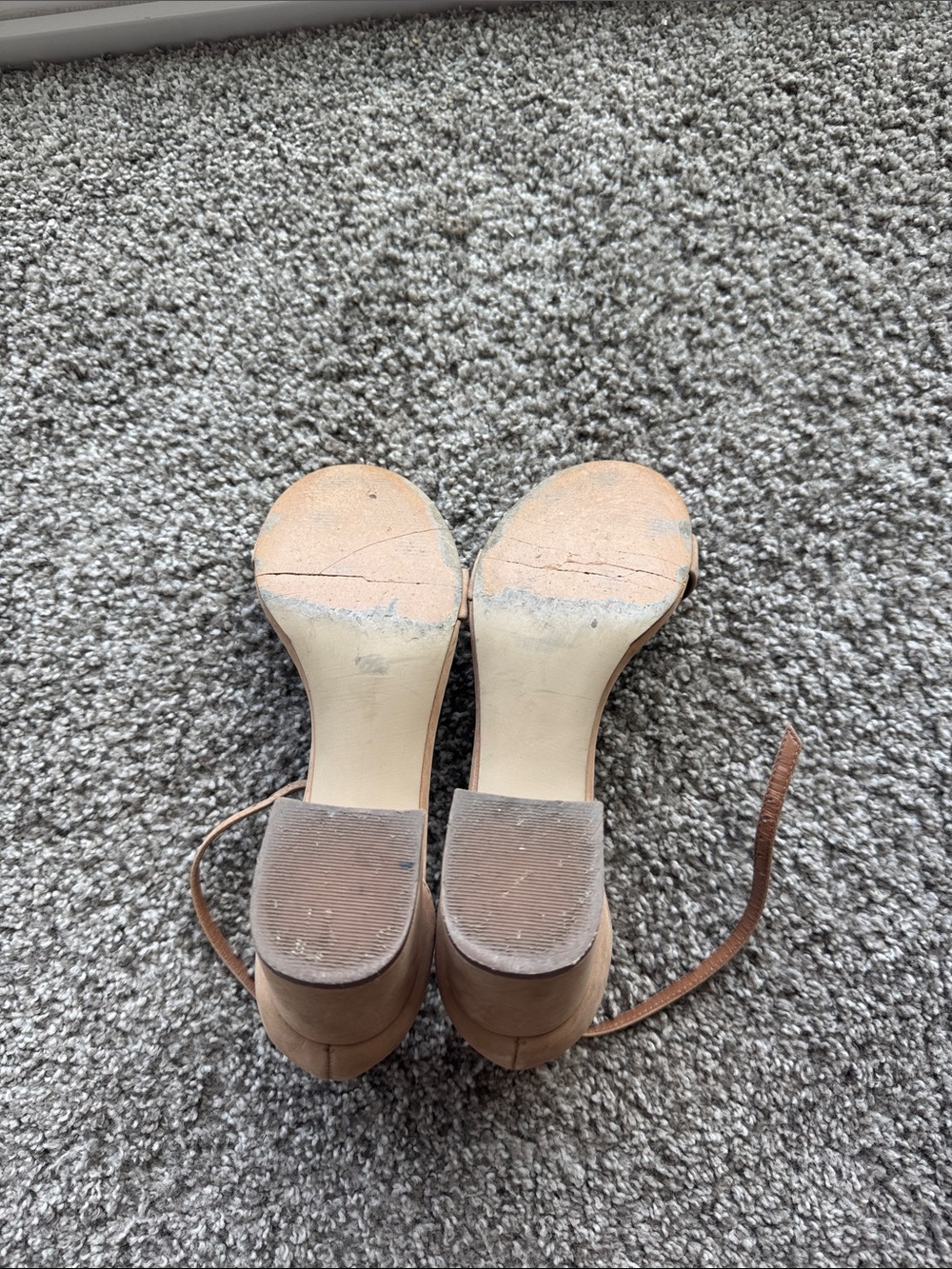 Steve Madden Nude Tan Block Heel Sandals - Picture 7 of 7